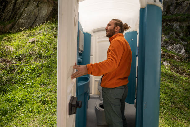 Best Portable restroom trailer rental  in North Zanesville, OH