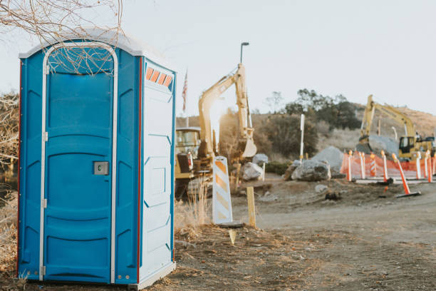 Best Porta potty delivery and setup  in North Zanesville, OH
