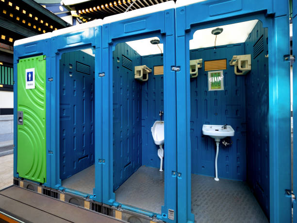 Best Porta potty rental near me  in North Zanesville, OH